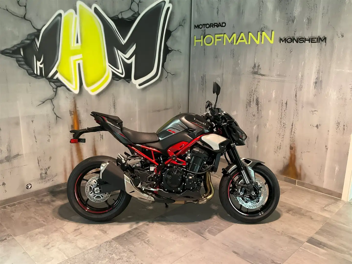 Kawasaki Z 900 Neues Modell, alle Farben verfügbar - 2