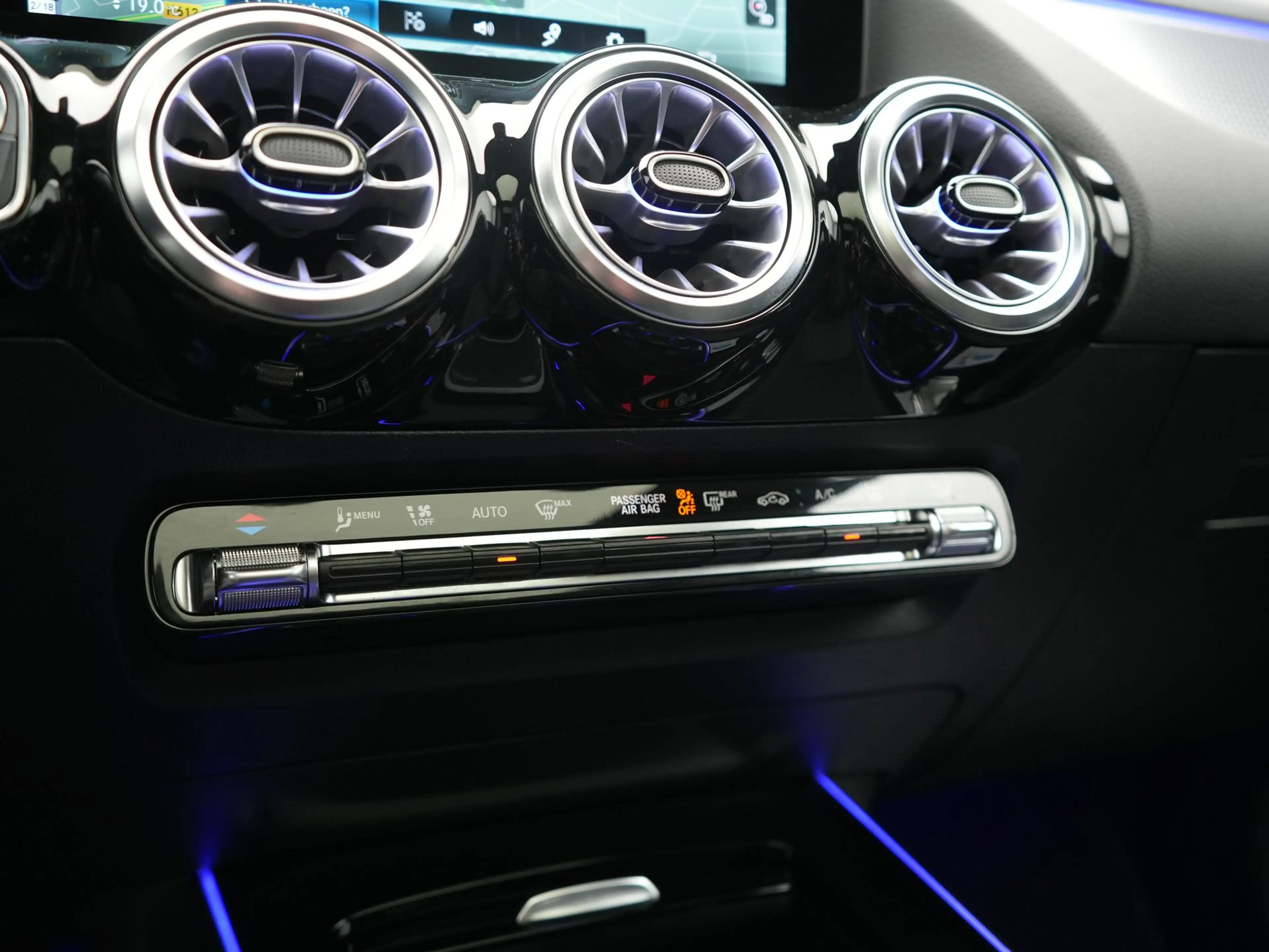 Mercedes-Benz EQA 250 250+ Business Line 74 kWh 191pk Dealer O.H | Panod — photo 24