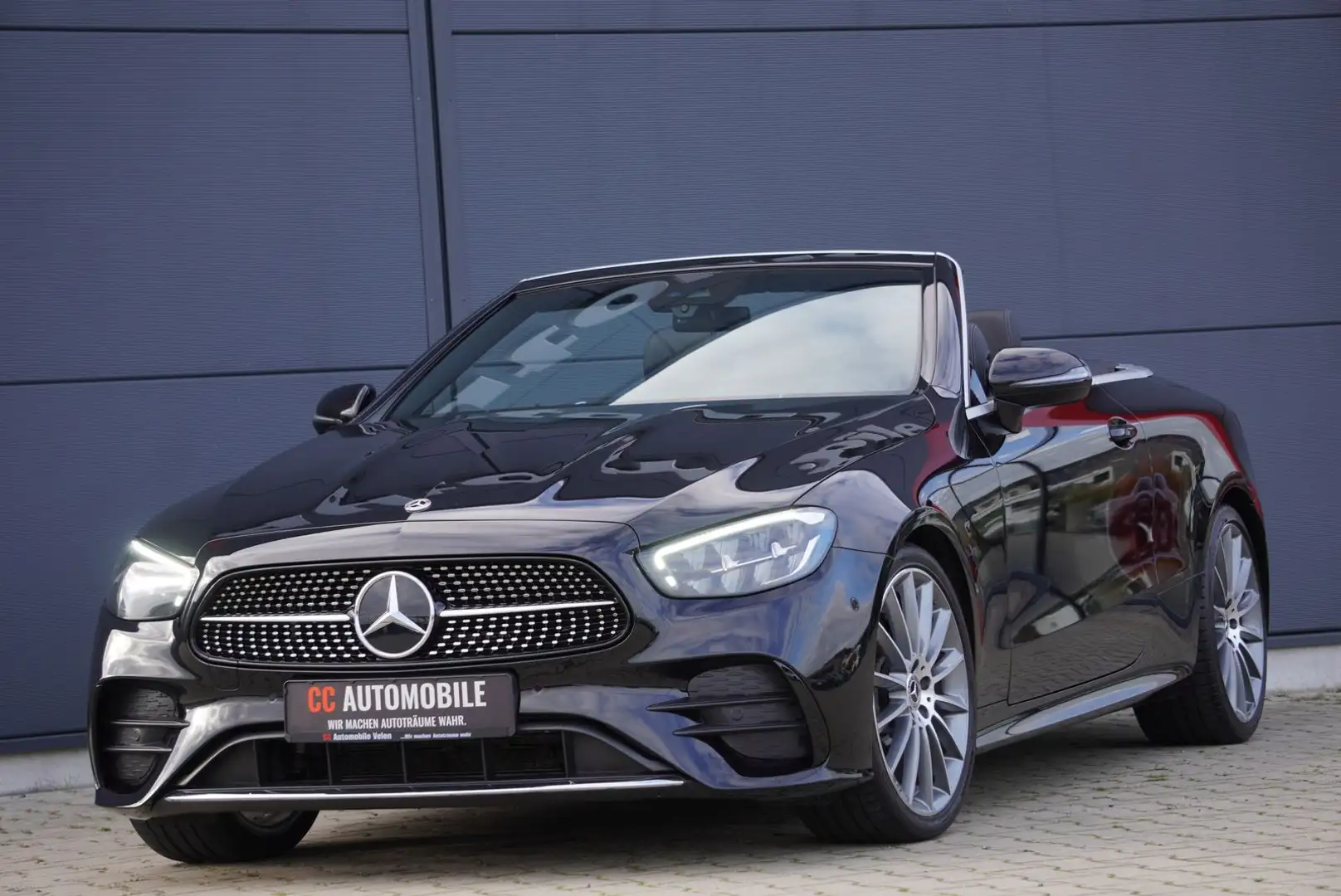 Mercedes-Benz E 200 Cabrio AMG+Wide+20Zoll+ Noir - 2