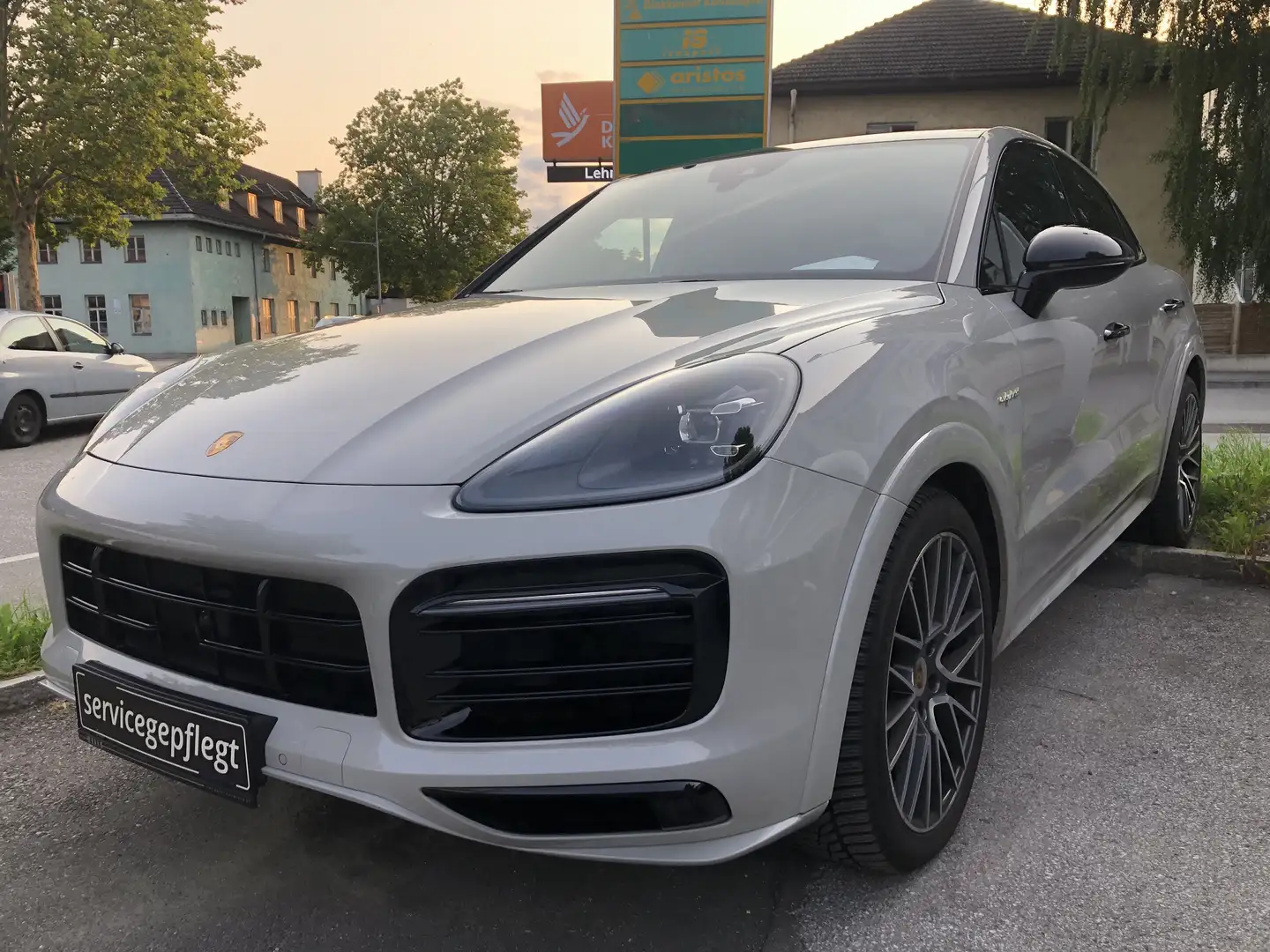 Porsche Cayenne Coupe E-Hybrid PHEV 17,9 kWh Aut. Allrad Panorama Grau - 1