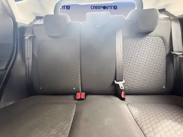 Ford Fiesta view 9