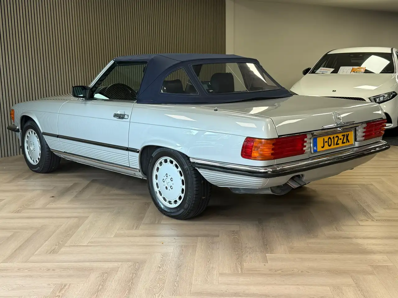 Mercedes-Benz SL 560 Cabriolet SL V8 R107 AUTOMAAT | 1989 | 127.446 km, foto 12