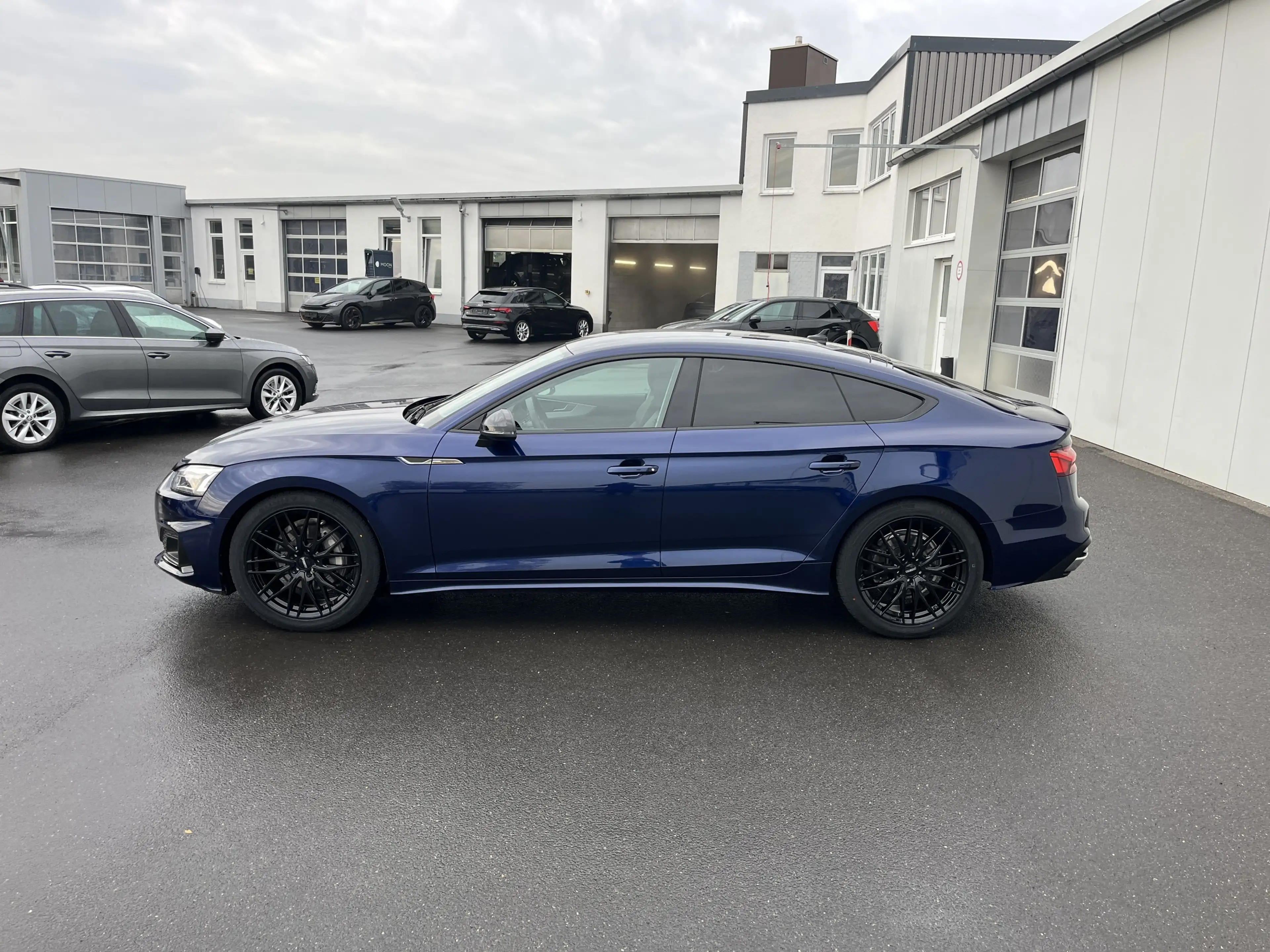 Audi A5 Sportback 40 2.0 TFSI quattro Blackline S-Line Opt — photo 3