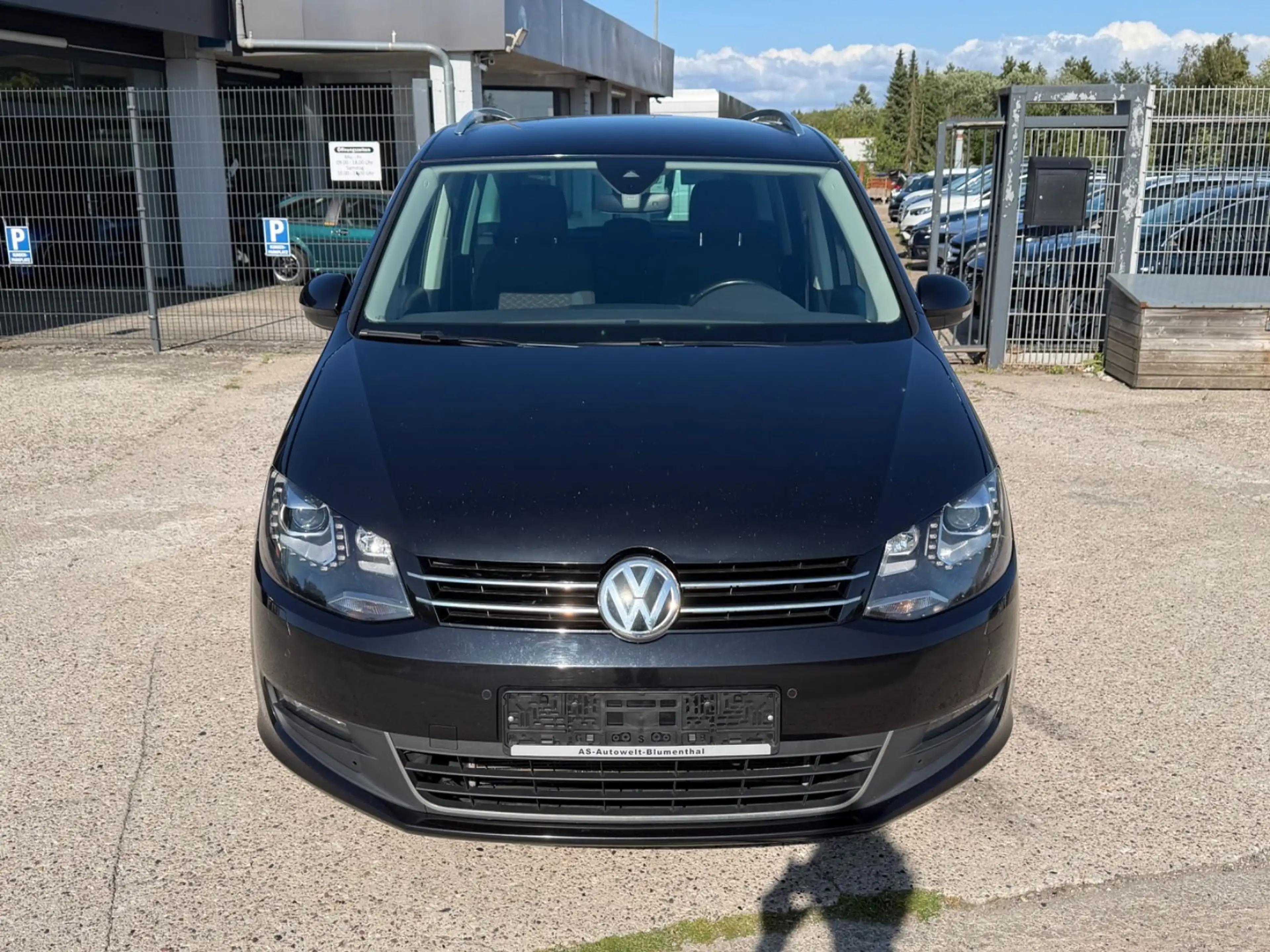 Volkswagen Sharan IQ.DRIVE Start-Stopp | 7 Sitzer | — photo 2