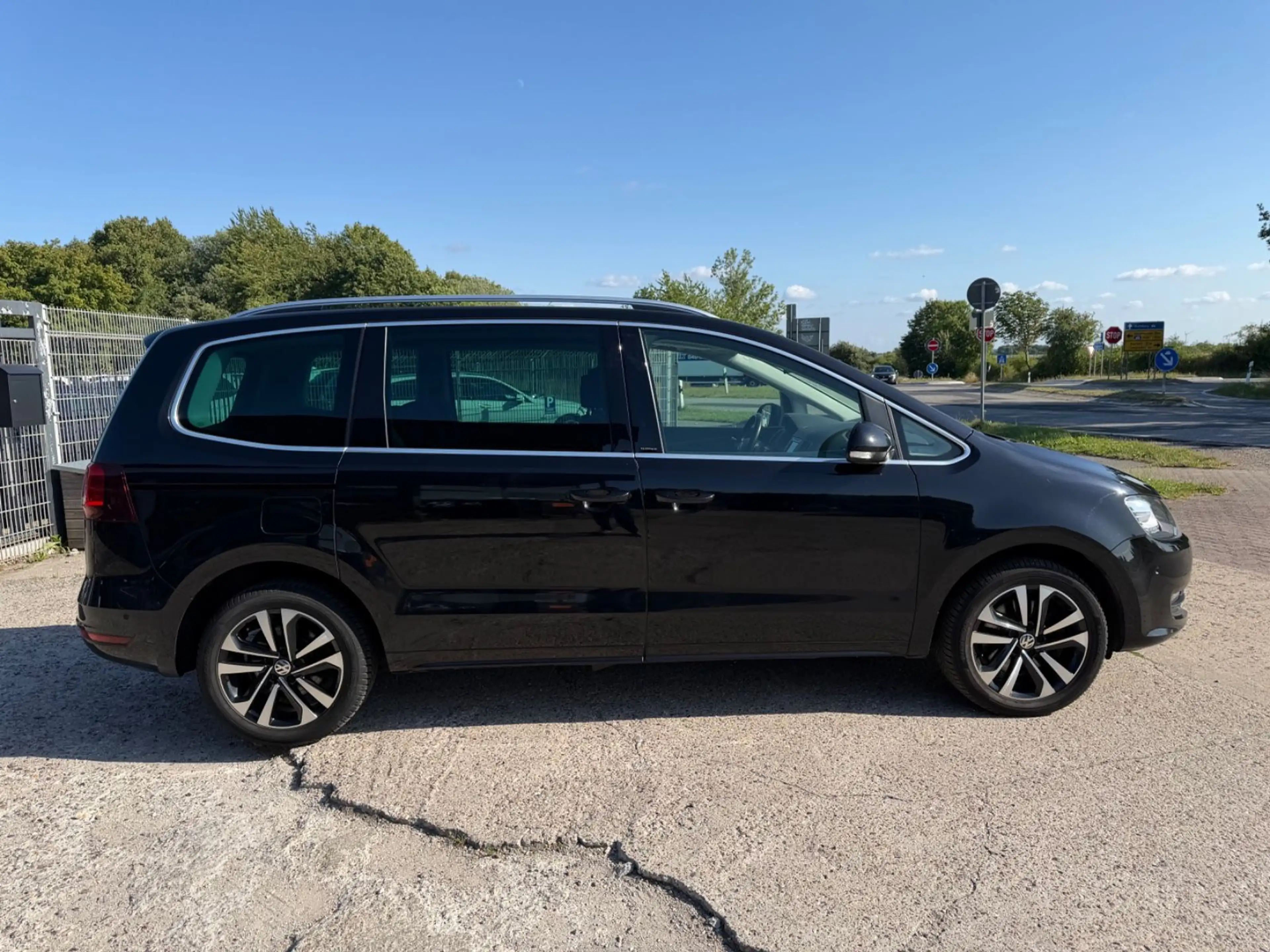 Volkswagen Sharan IQ.DRIVE Start-Stopp | 7 Sitzer | — photo 4