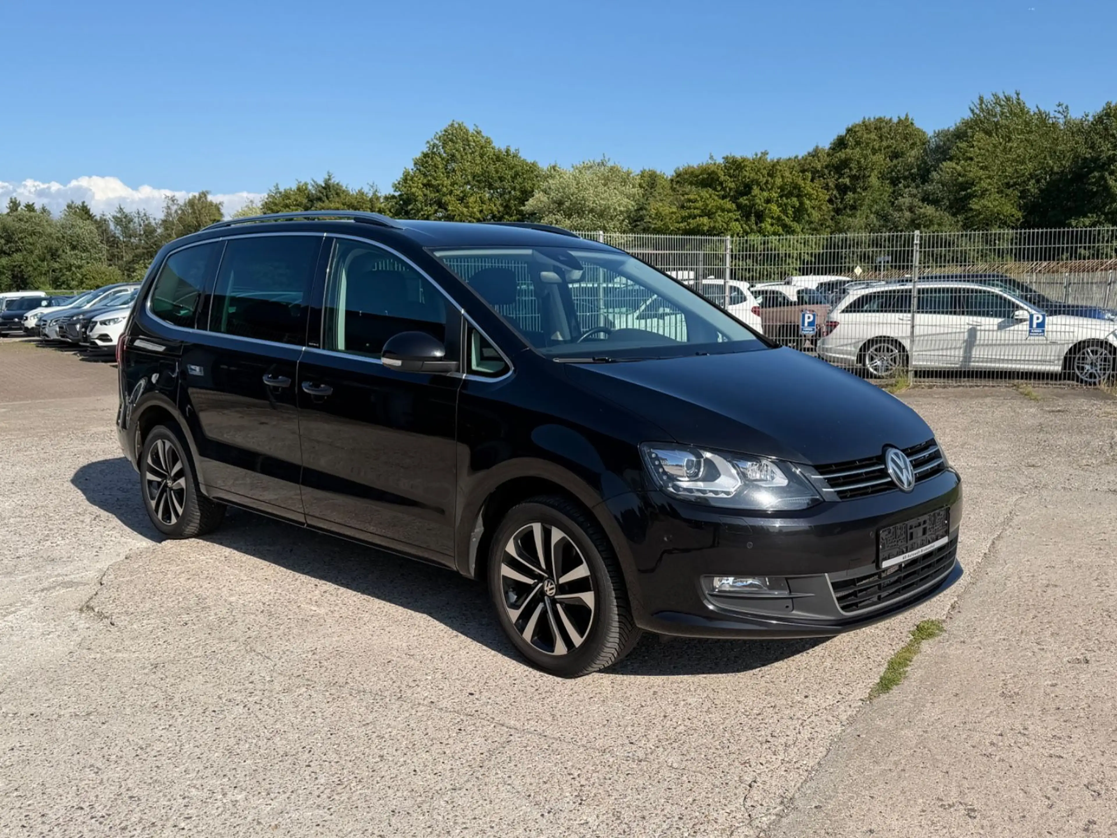 Volkswagen Sharan IQ.DRIVE Start-Stopp | 7 Sitzer | — photo 3