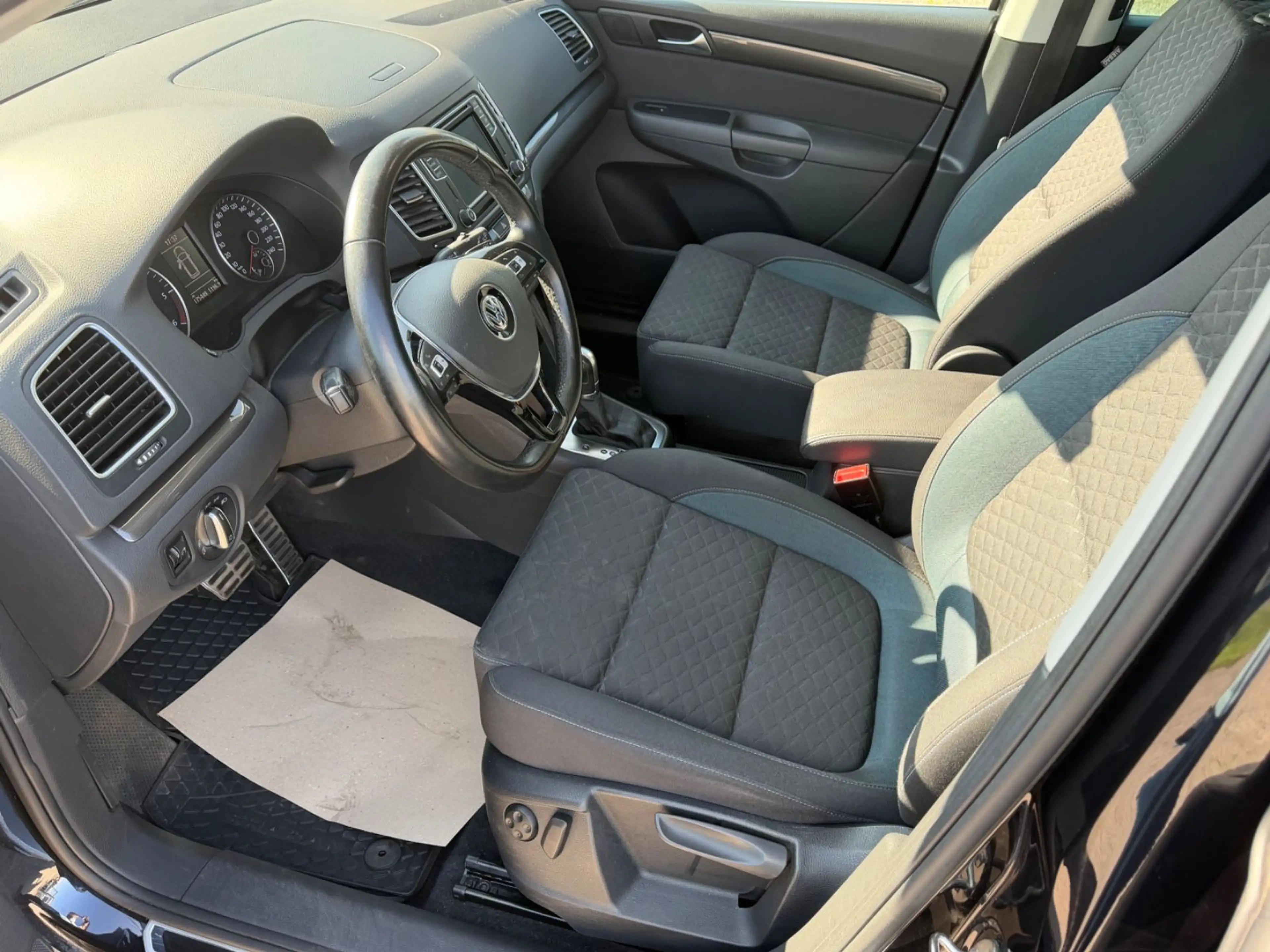 Volkswagen Sharan IQ.DRIVE Start-Stopp | 7 Sitzer | — photo 9