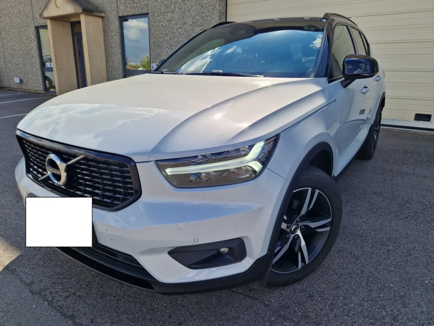 Volvo XC40 R-Design 163 CV BVA Gris - 2
