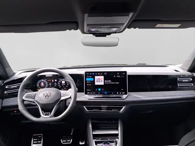 Volkswagen Tiguan view 5