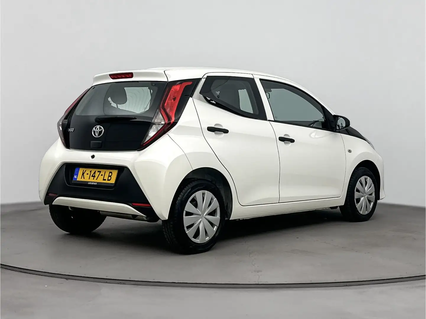 Toyota Aygo 1.0 VVT-i x-fun | Bluetooth | Centrale deurvergren Wit - 2