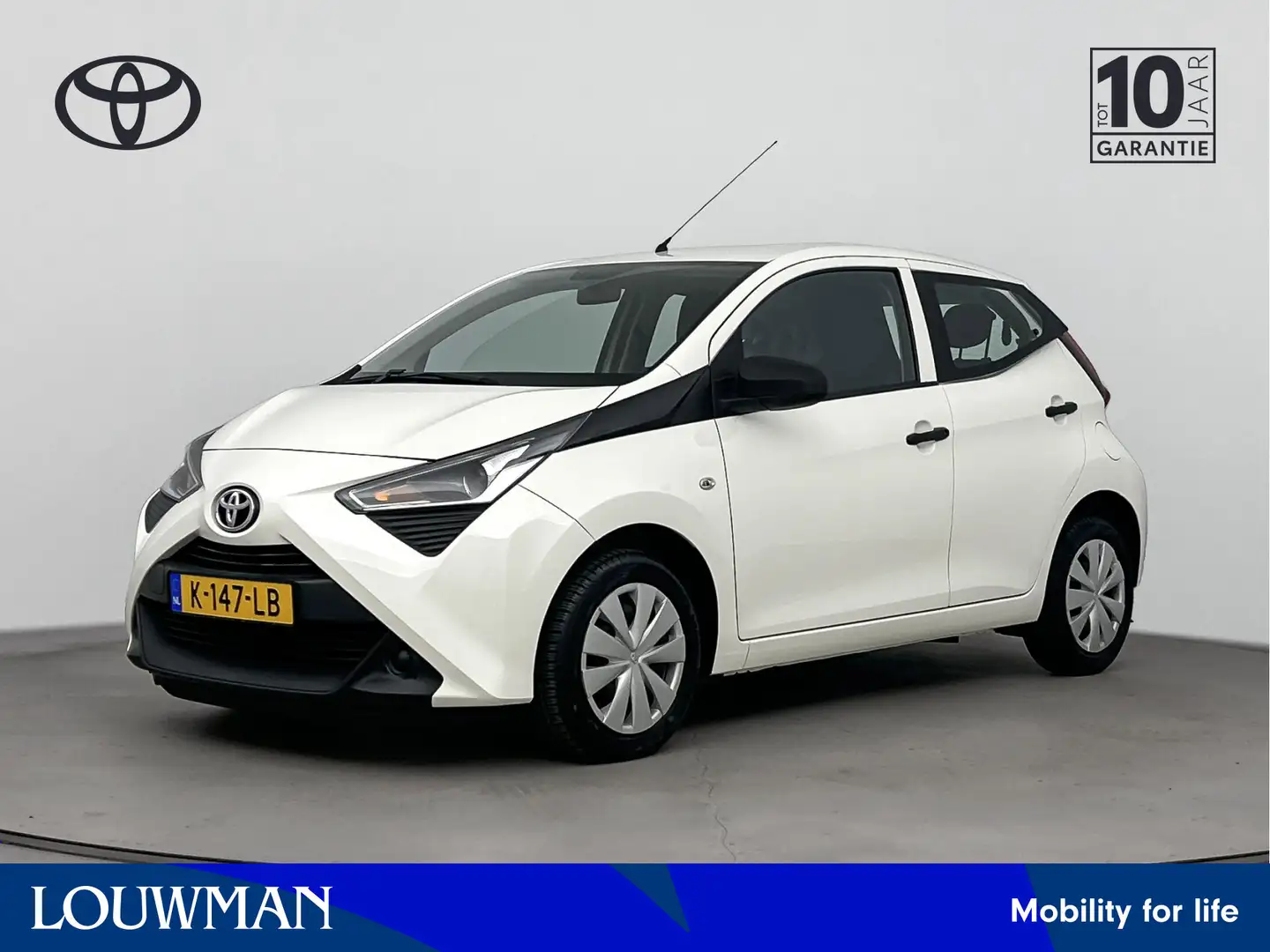 Toyota Aygo 1.0 VVT-i x-fun | Bluetooth | Centrale deurvergren Wit - 1