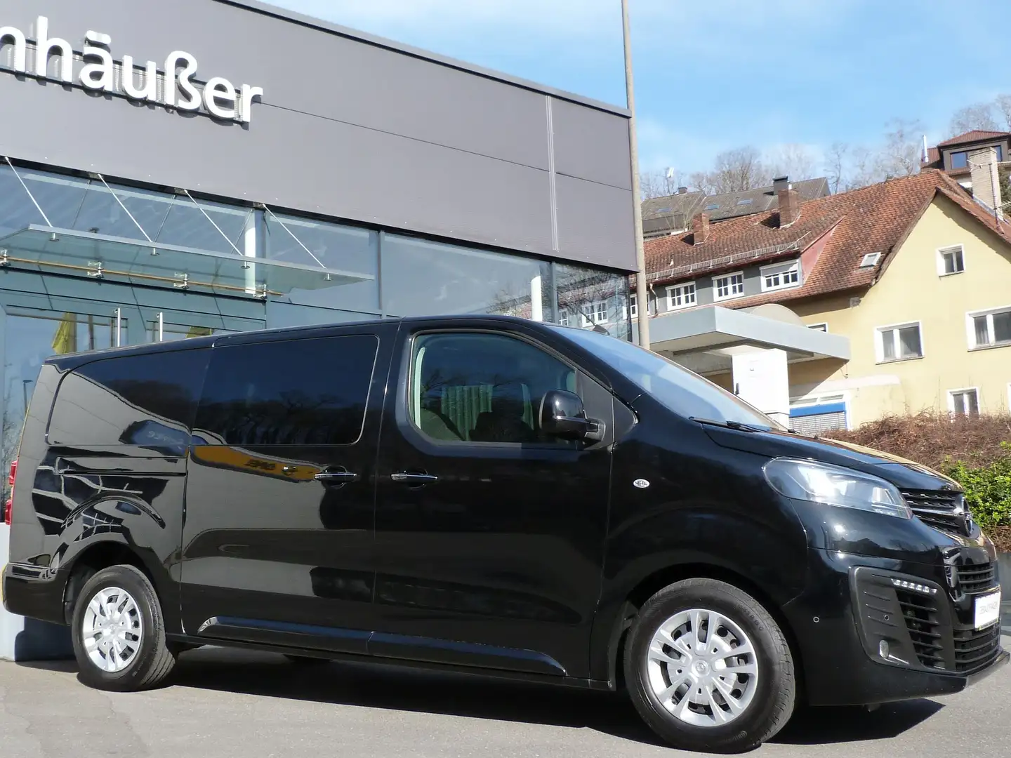 Opel Vivaro 2.0 D L Autm. Elegance - Doppelkabine  5 Plätze Schwarz - 2