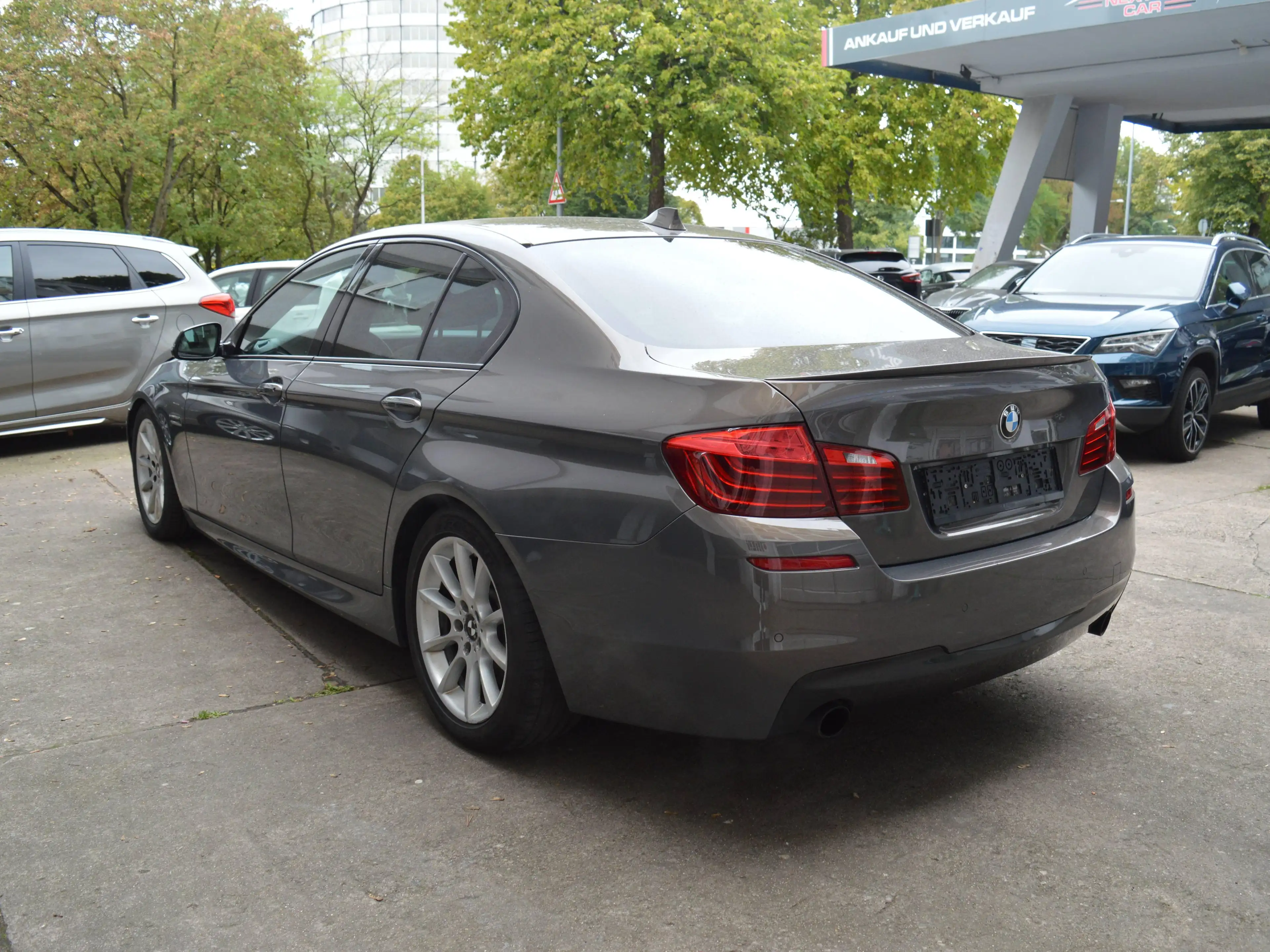BMW 535 535 i xDrive*Leder*Navi*Head up Display*Xenon* — photo 7