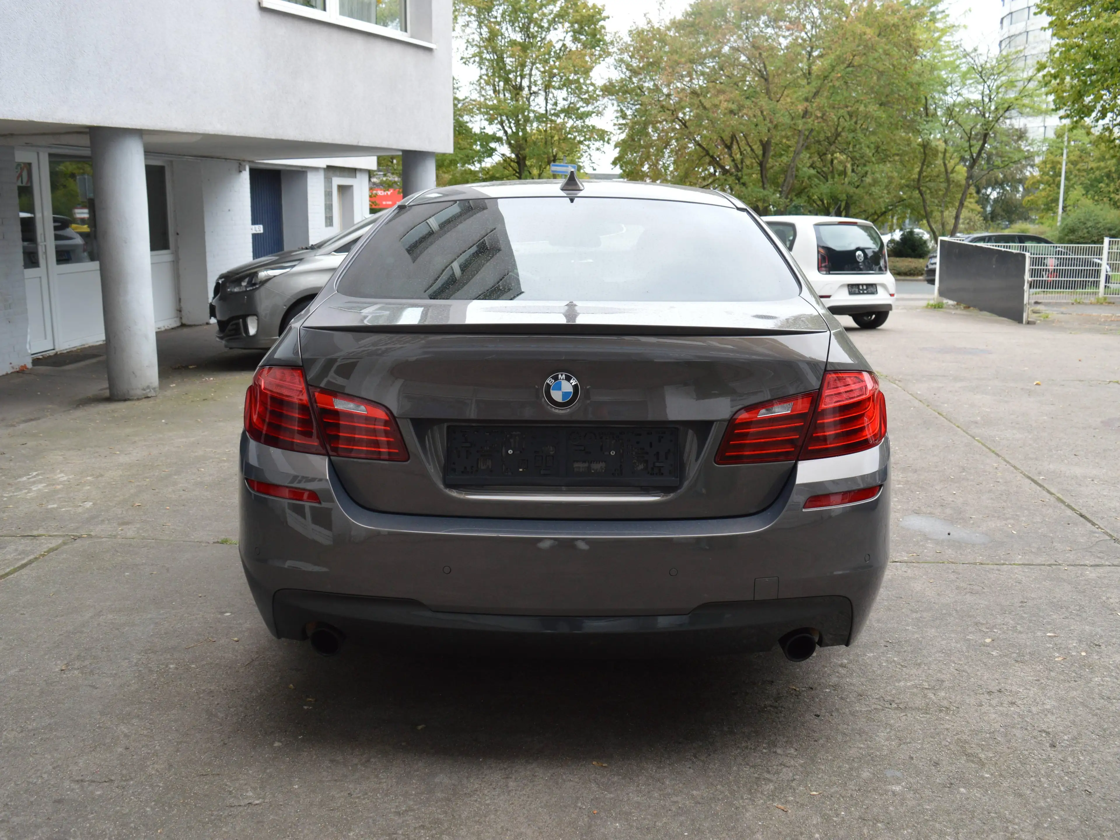 BMW 535 535 i xDrive*Leder*Navi*Head up Display*Xenon* — photo 8