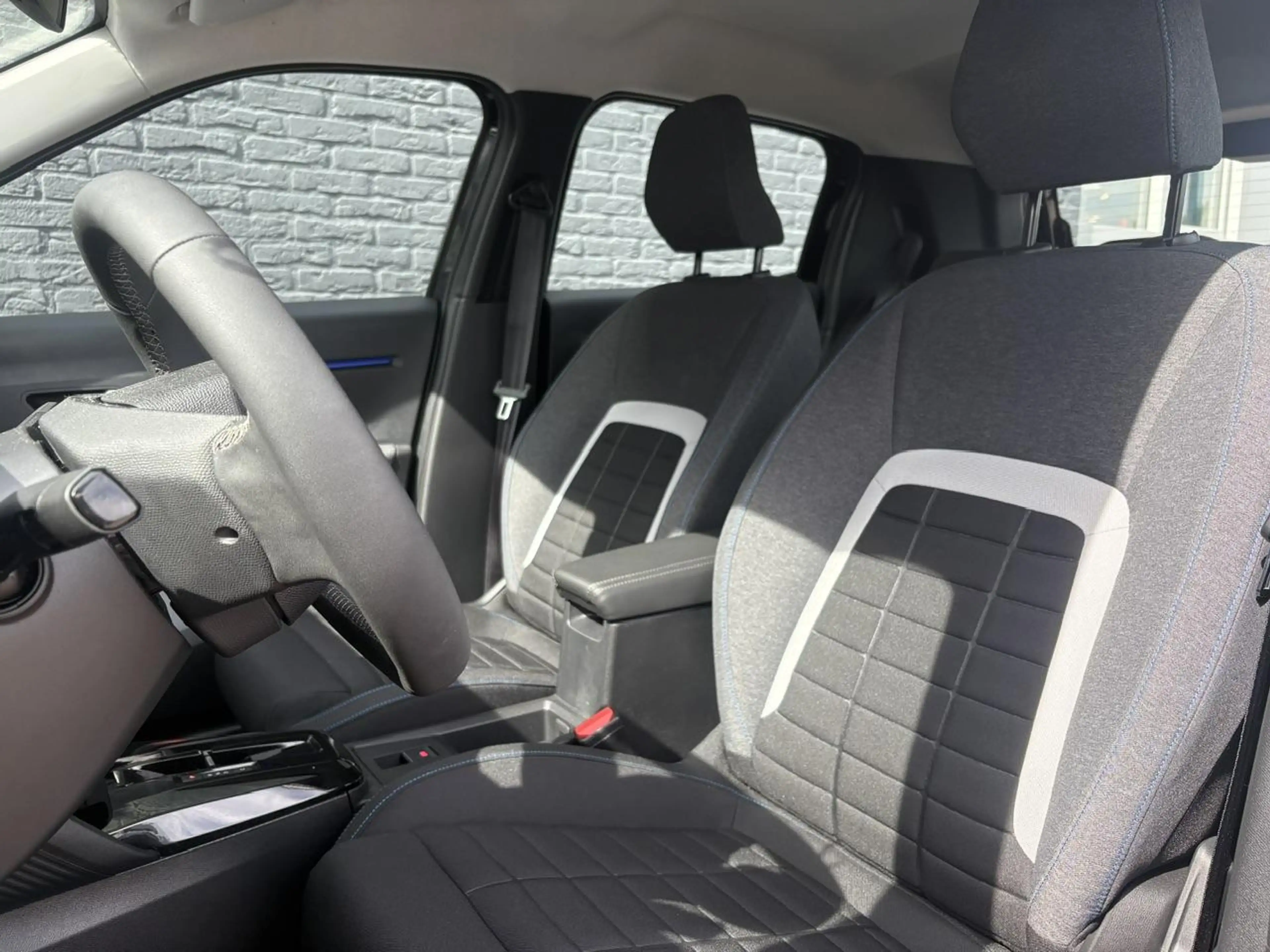 Citroen E-C3 Business 113pk Comfort Range 44 kWh | SOH 96.4% | — photo 12