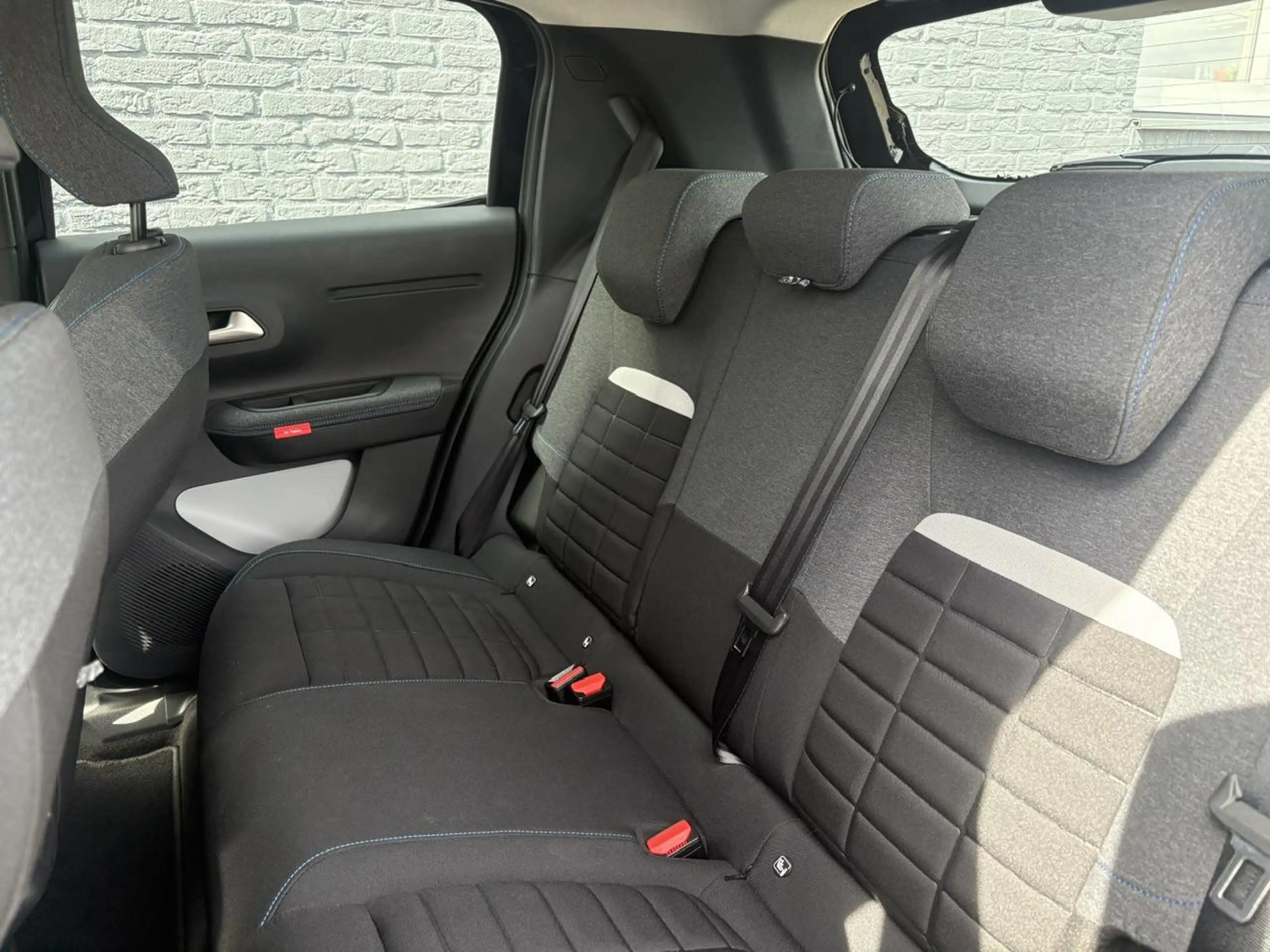 Citroen E-C3 Business 113pk Comfort Range 44 kWh | SOH 96.4% | — photo 14