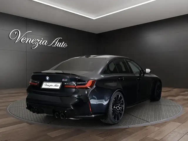 BMW M3 view 4