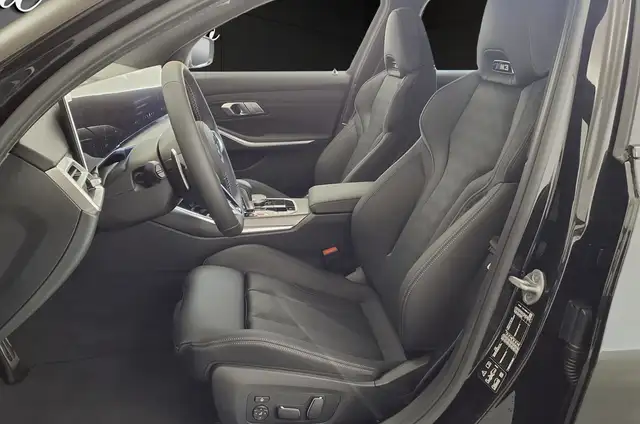 BMW M3 view 6