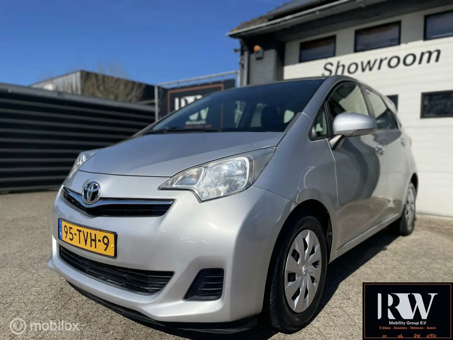 Toyota Verso-S 1.3 VVT-i Comfort met airco en nieuwe APK! Gri - 1