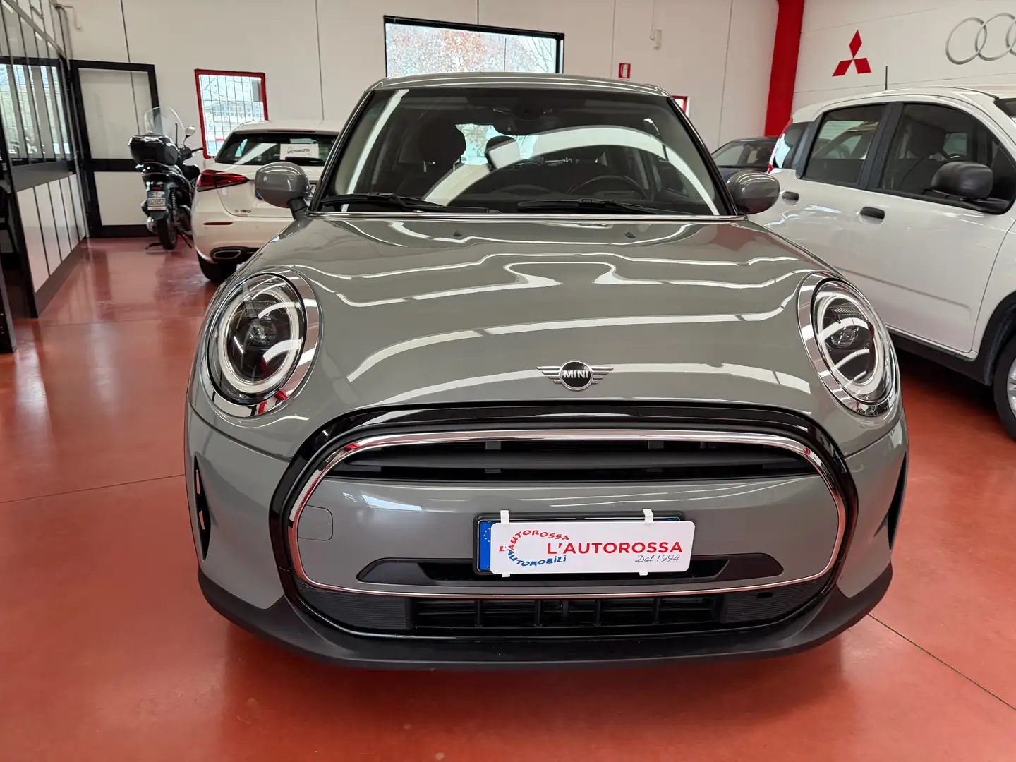 MINI Cooper Mini IV F55 2021 5p 5p 1.5 Classic auto Gris - 2