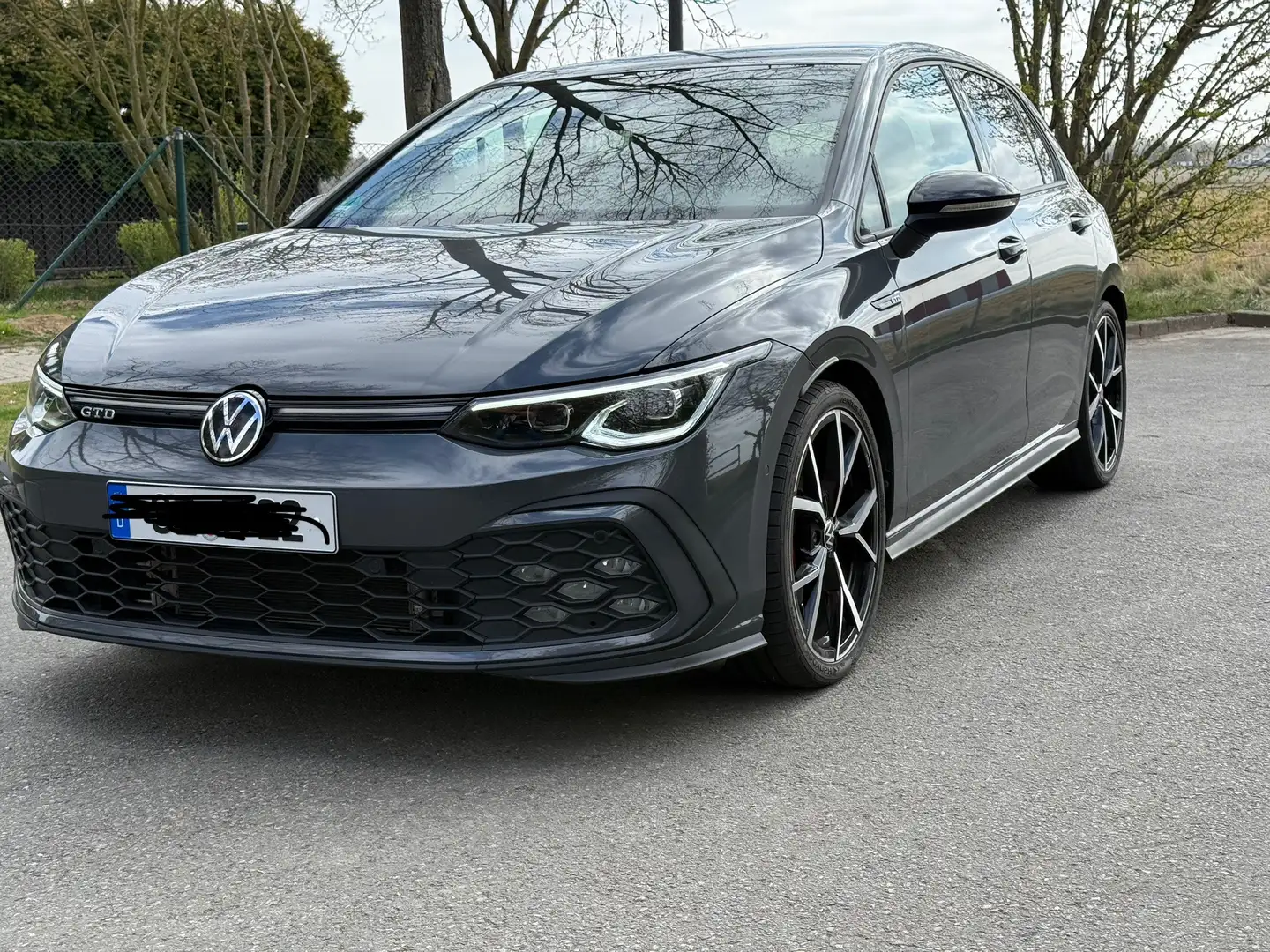 Volkswagen Golf GTD 2.0 TDI SCR DSG Šedá - 2