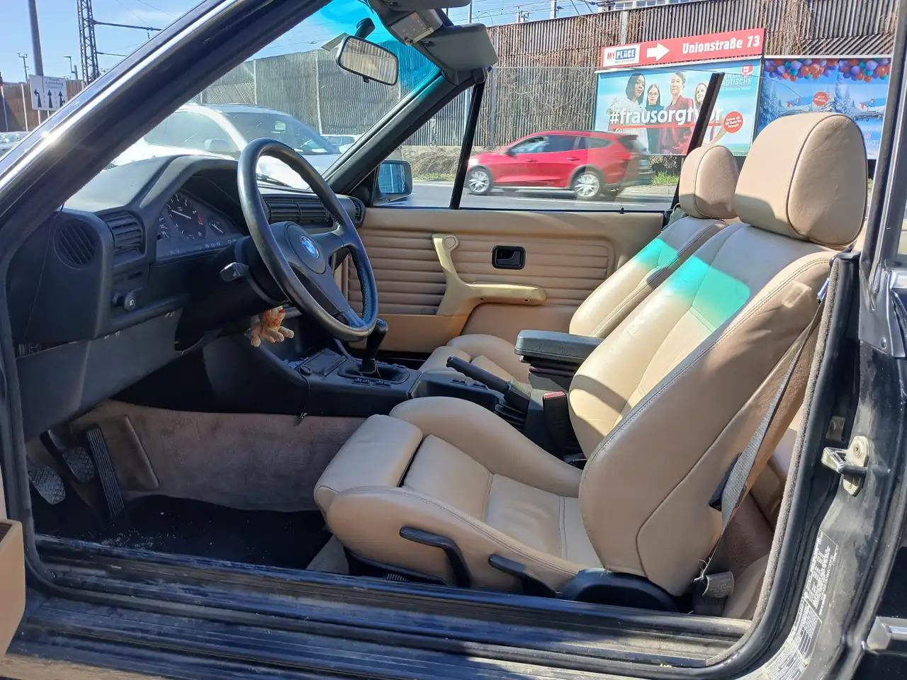 BMW 325i, foto 5