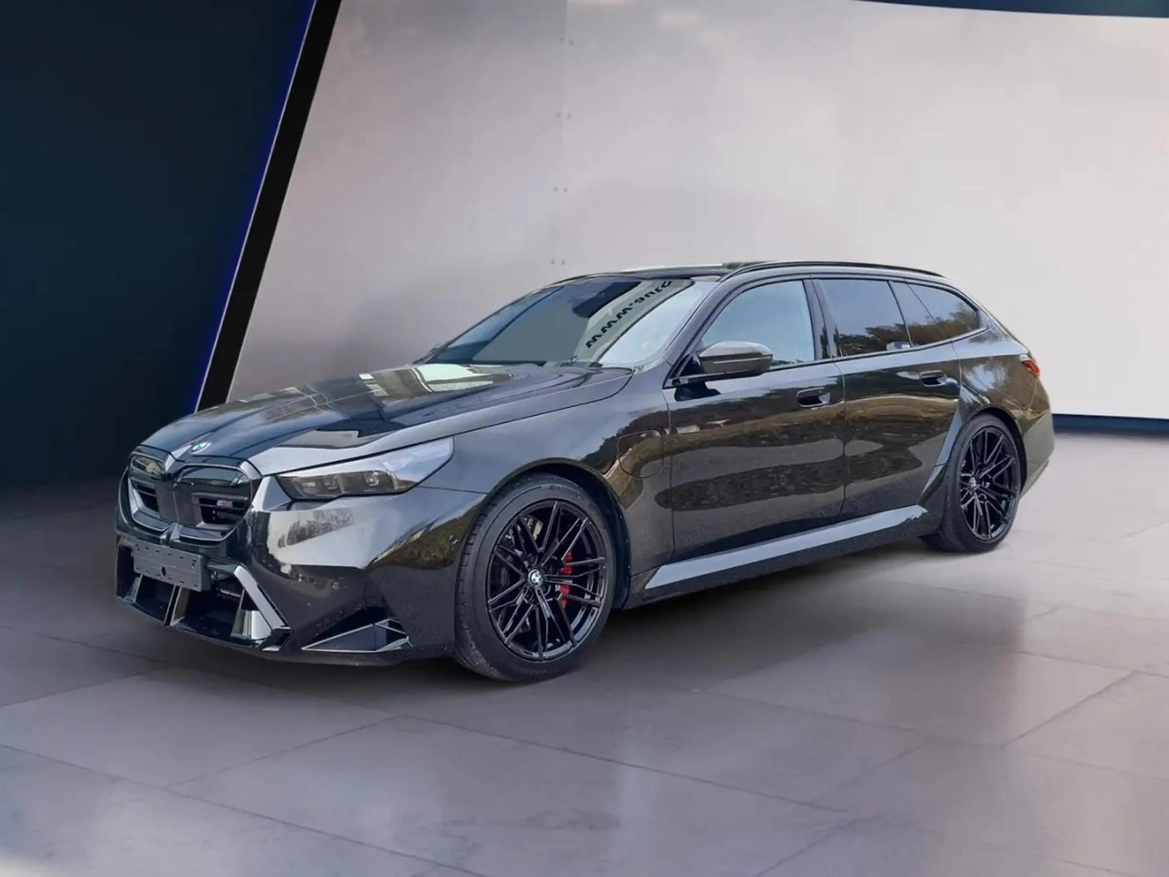 BMW M5 Basis Touring Comfort+DrivAssistPro+ParkPro+Pan...