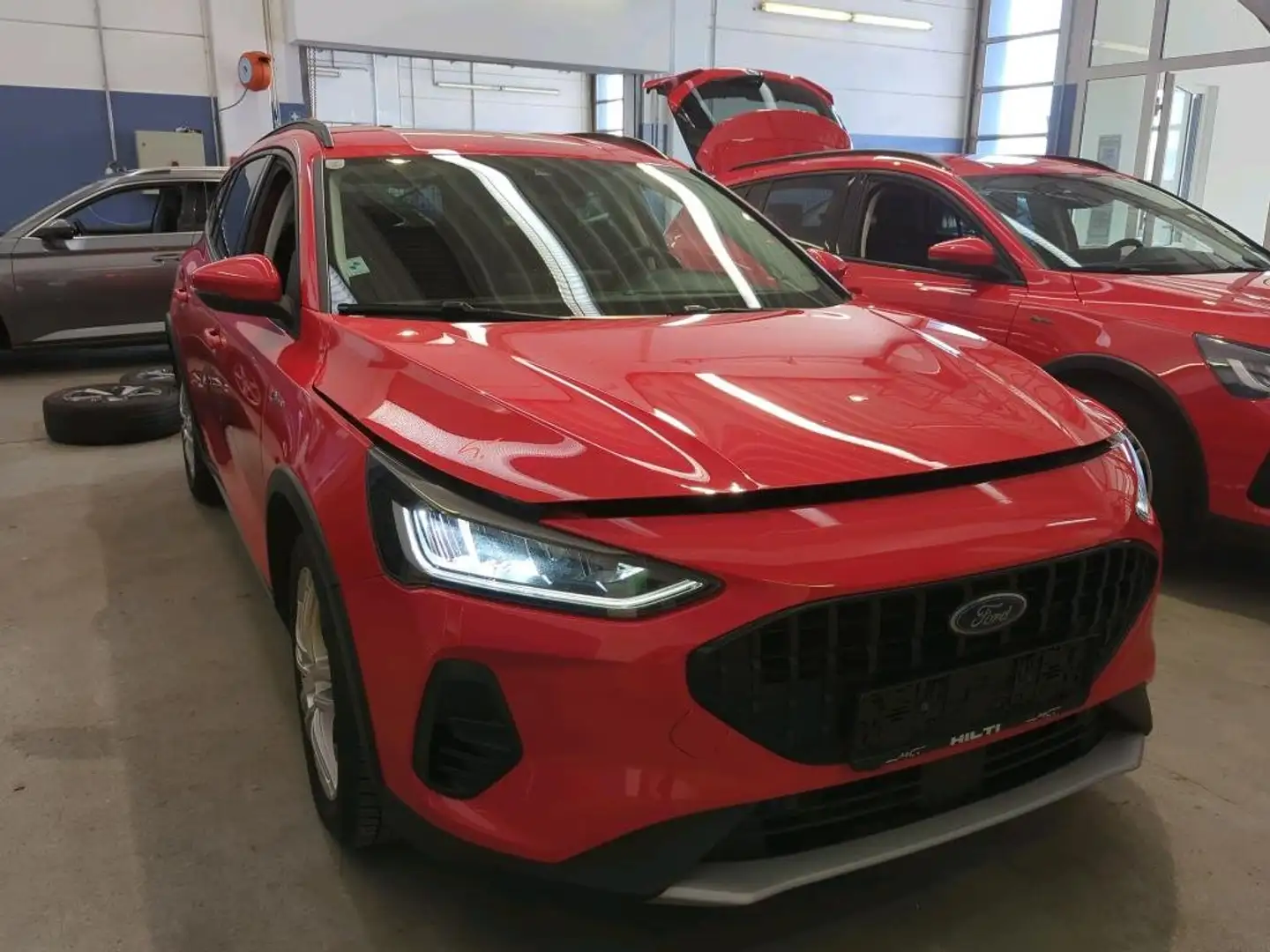 Ford Focus 125PS Active, LED, Navi, Tempomat,... Rot - 1