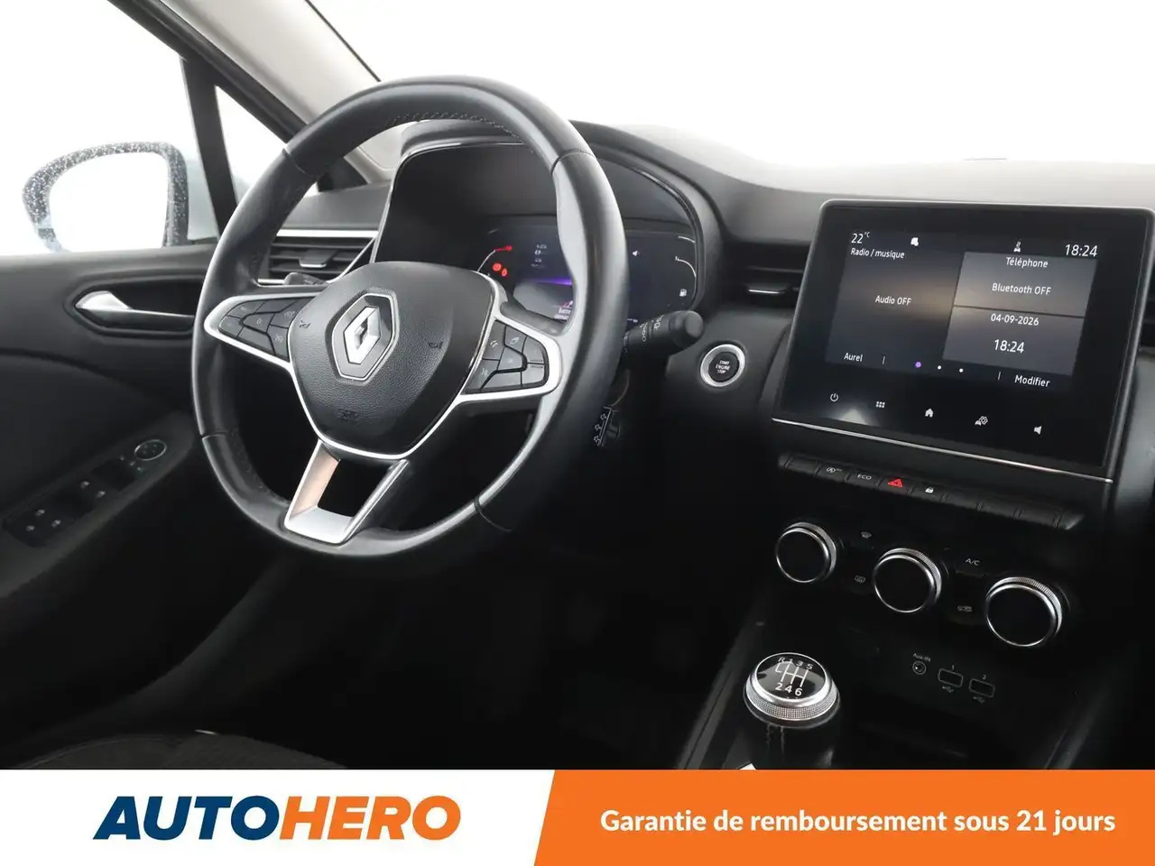 Renault Clio Citadine 5 portes — photo 13
