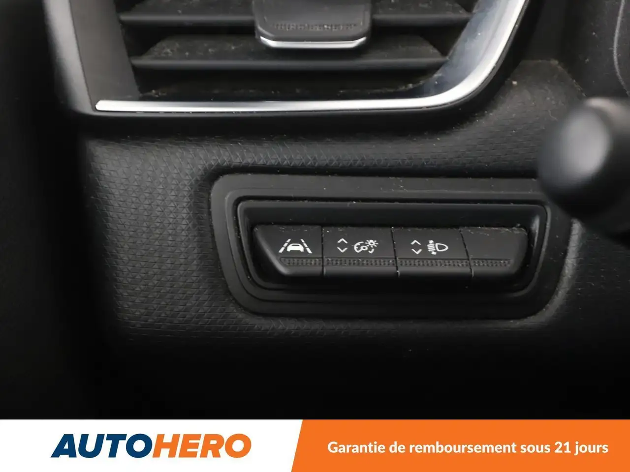 Renault Clio Citadine 5 portes — photo 29