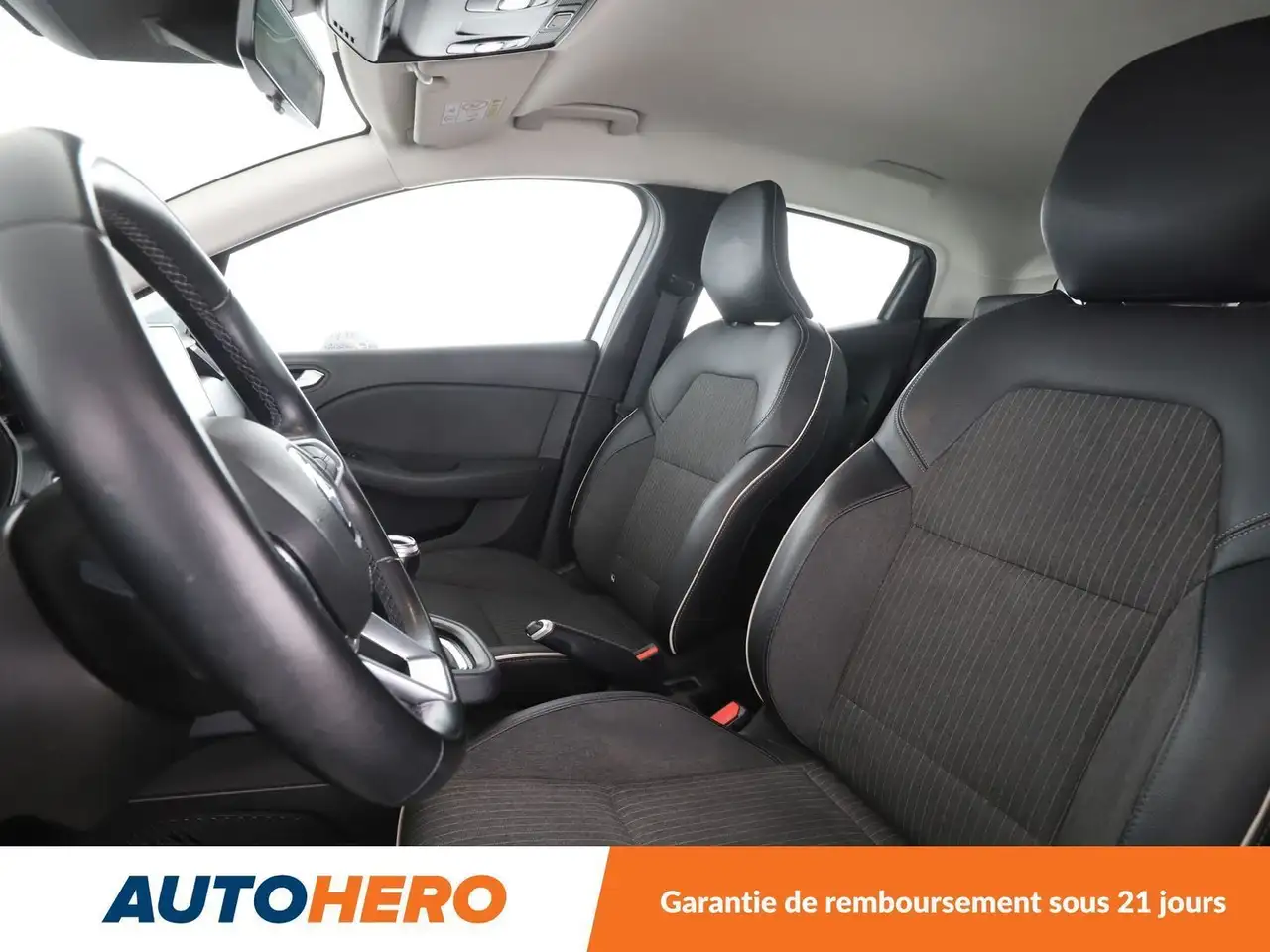 Renault Clio Citadine 5 portes — photo 10