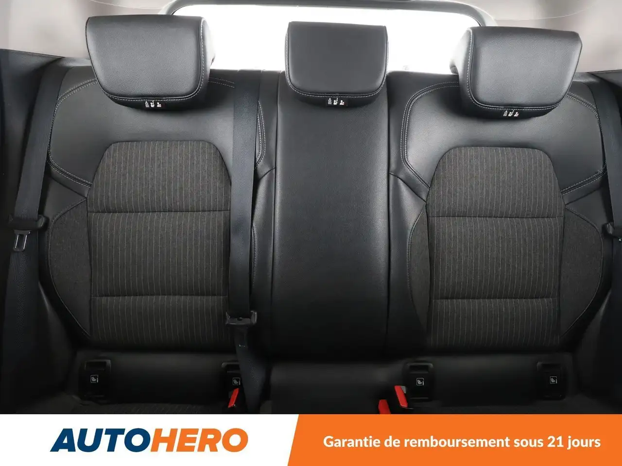 Renault Clio Citadine 5 portes — photo 15