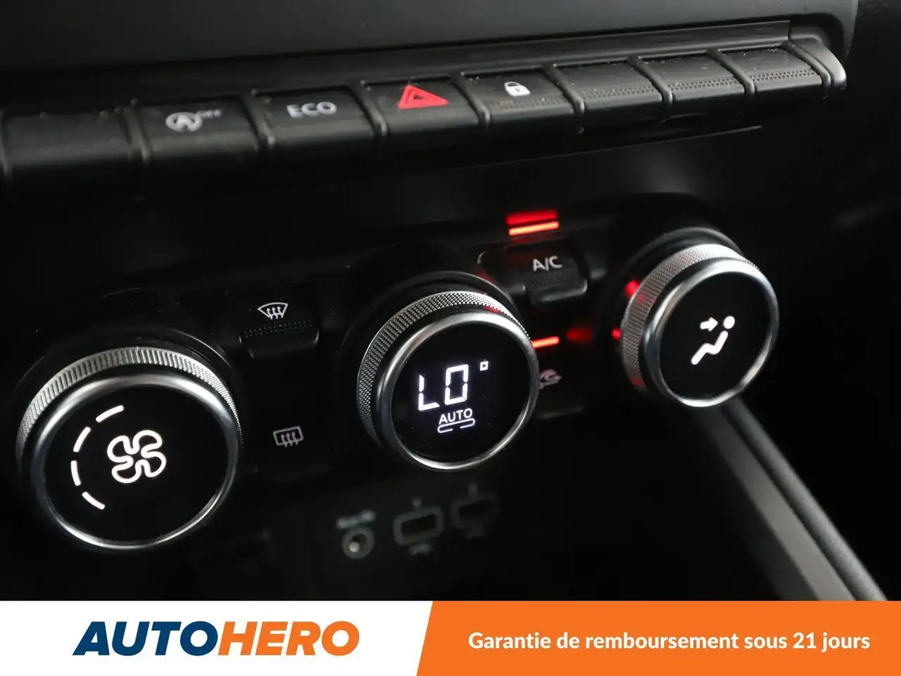 Renault Clio Citadine 5 portes — photo 24