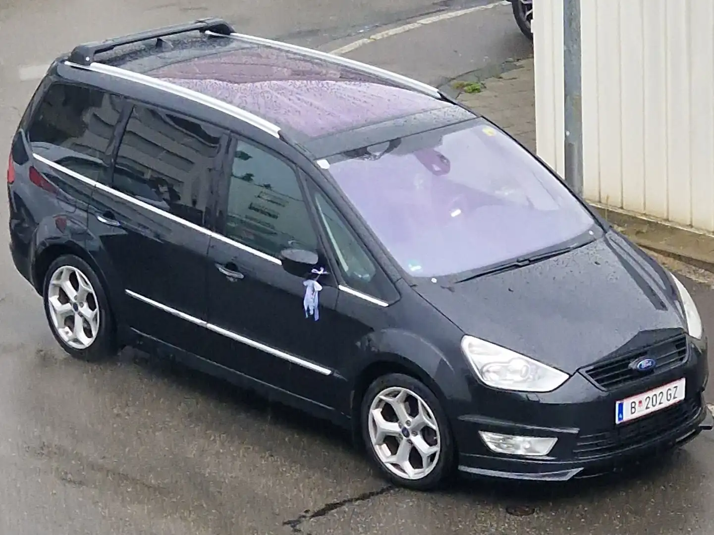 Ford Galaxy Galaxy Titanium 2,2 TDCi DPF Aut. Titanium Černá - 1