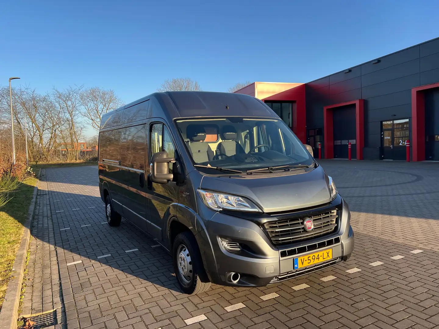 Fiat Ducato Ducato 35 2.3 MJ L3H3 Grijs - 1