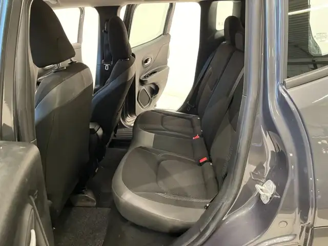 Jeep Renegade view 7
