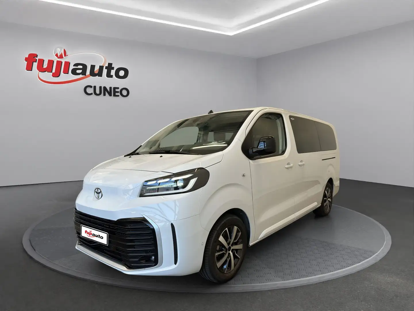 Toyota Proace Proace Verso 2.0d 144cv S&S L2 Executive D 8p.ti Bianco - 1
