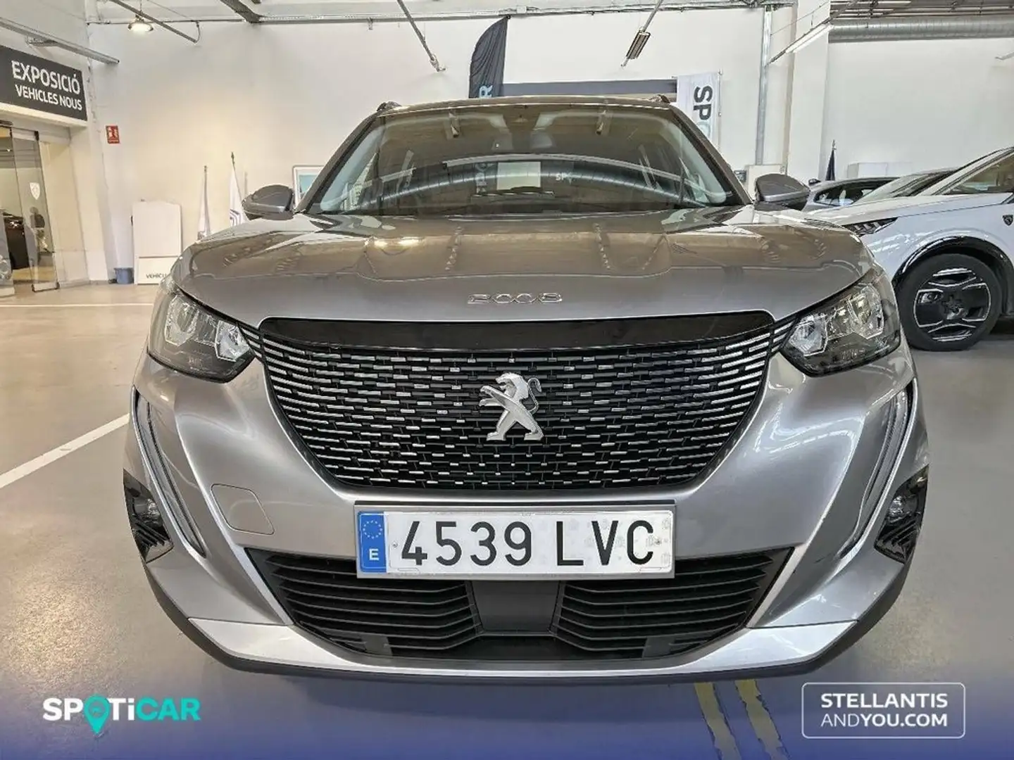 Peugeot 2008 1.2 PureTech S&S Allure Pack 130 Gris - 2