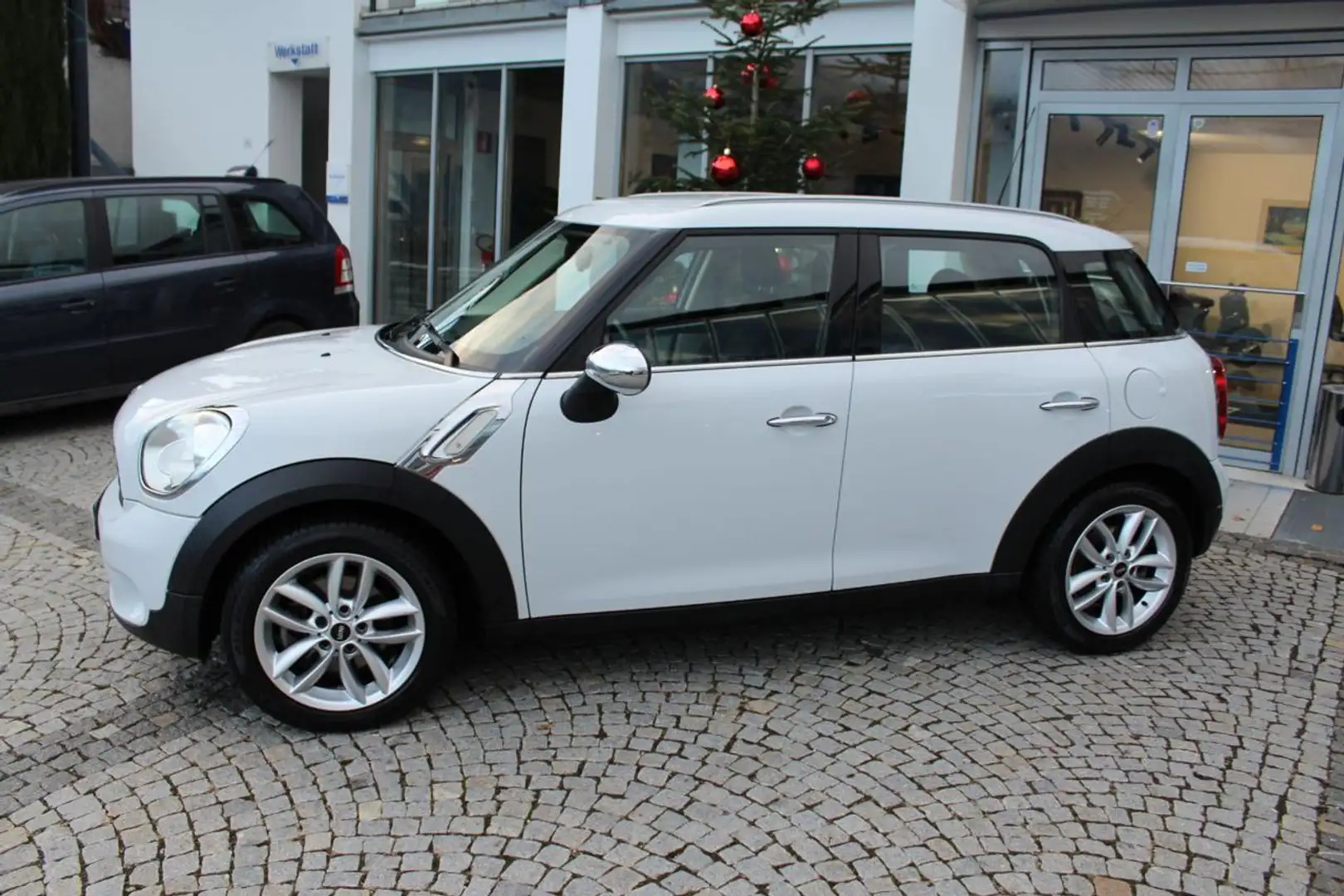 MINI One D Countryman Mini Business " neopatentati " Blanc - 2