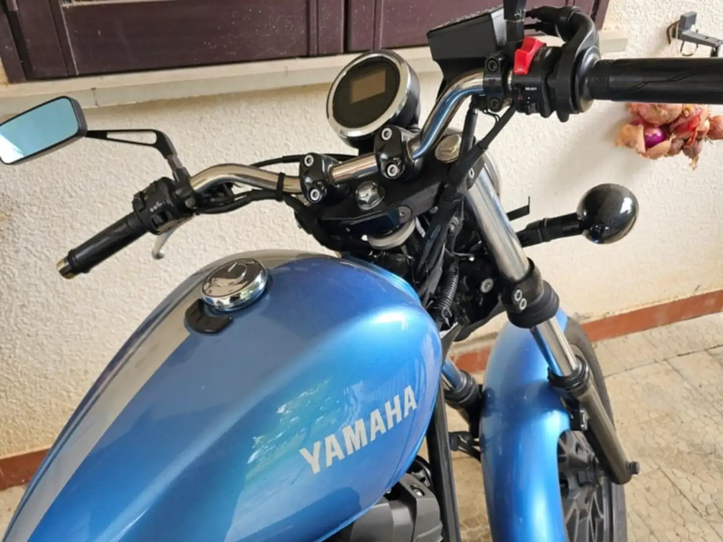 Yamaha XV 950 versione s , con olhins posteriori Blu/Azzurro - 1