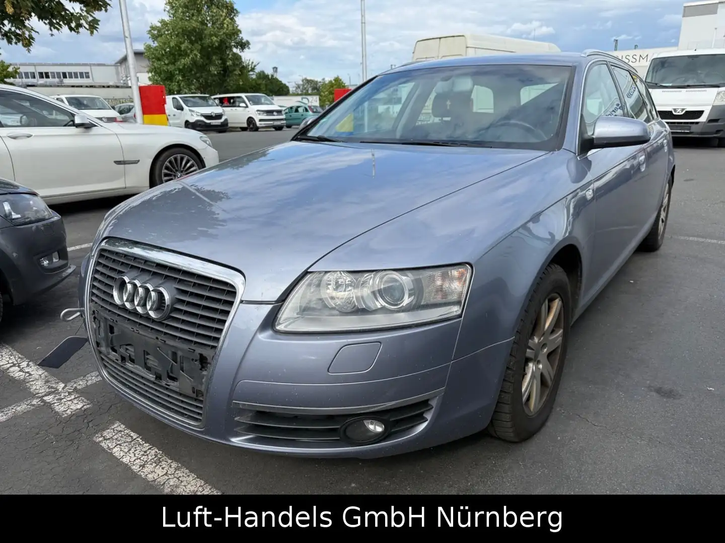 Audi A6 Avant 2.7 TDI quattro Autom Navi 8 x Bereift Argento - 1