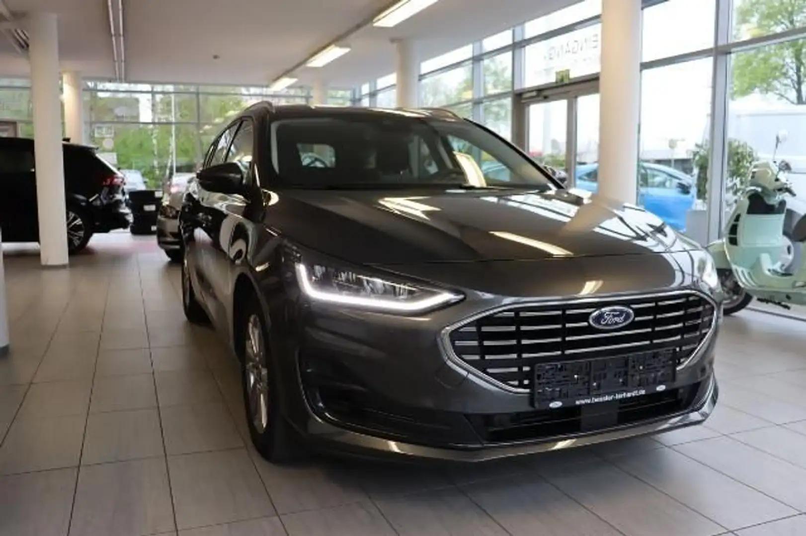 Ford Focus 1.0 EB Mild-Hybrid*Titanium*Kamera* - 1