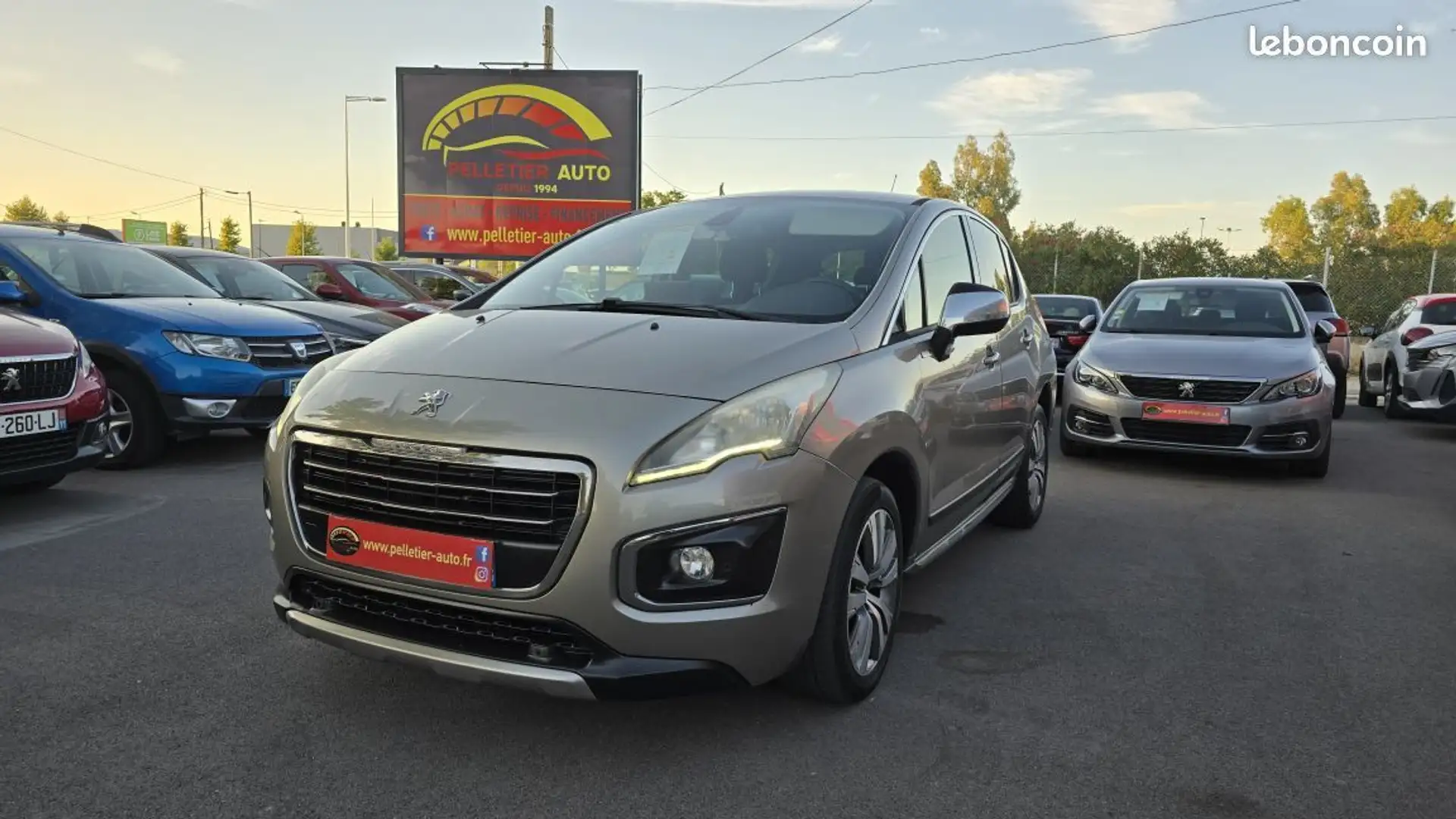 Peugeot 3008 1.6 BlueHDi 120ch SetS EAT6 Allure Grau - 1