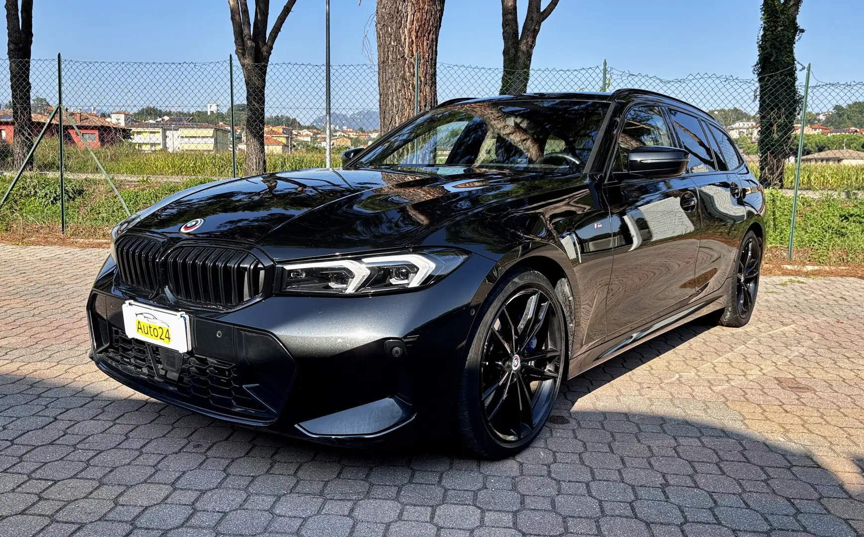 BMW 330 G21 2022 Touring mhev 48V xdrive MSport auto Noir - 1