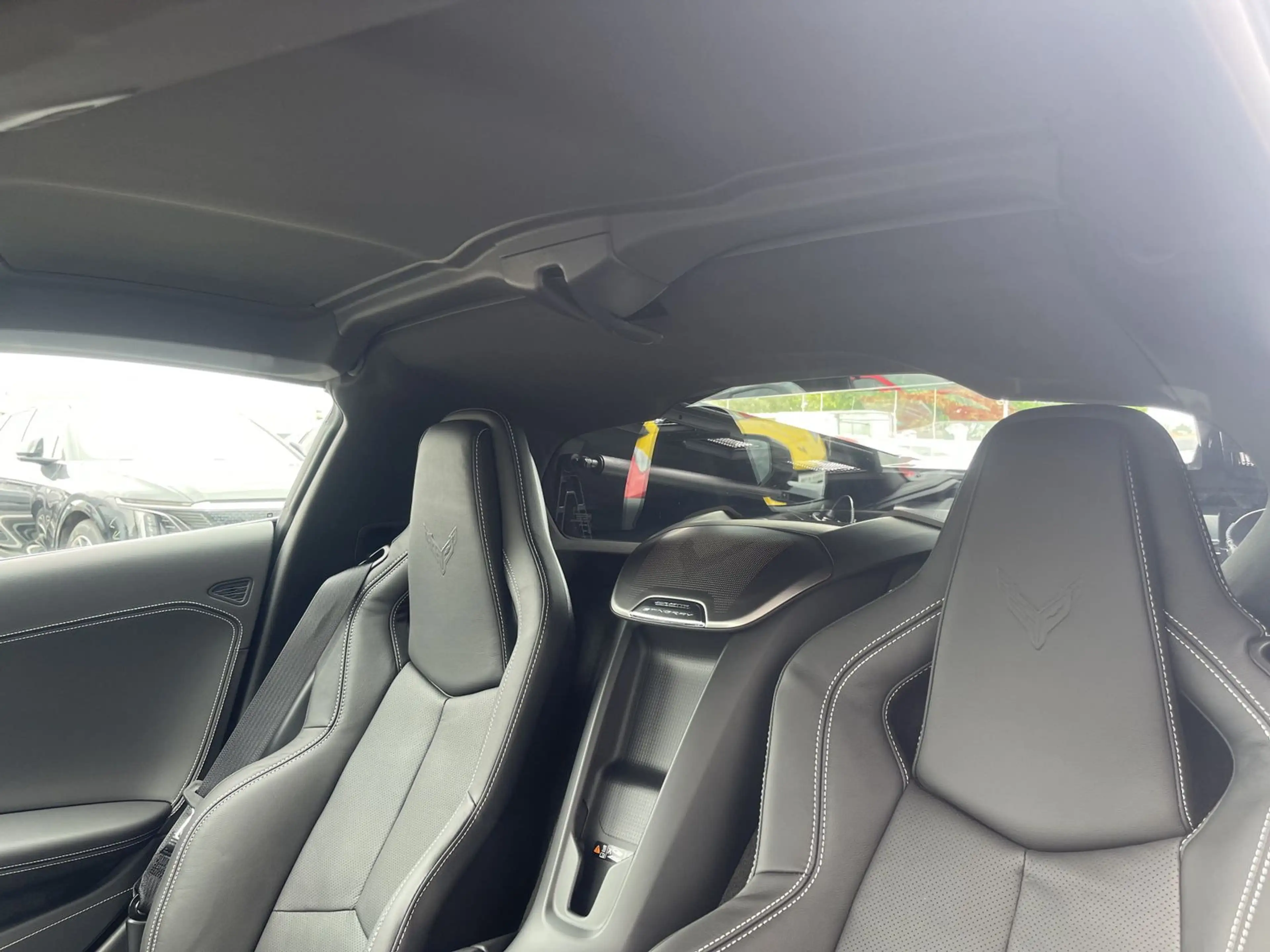 Corvette C8 Coupe 2LT black sofort verfügbar — photo 11