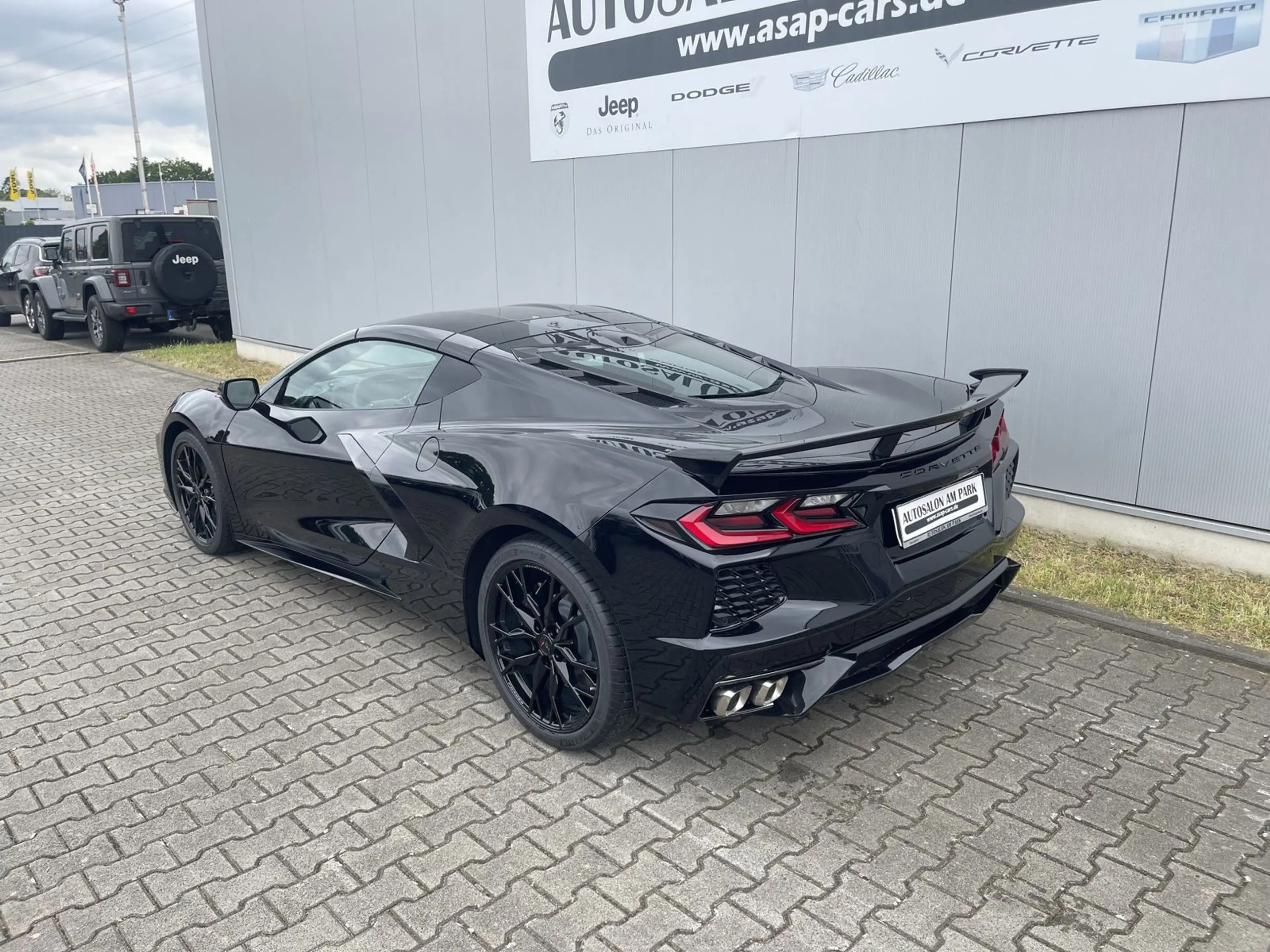 Corvette C8 Coupe 2LT black sofort verfügbar — photo 12