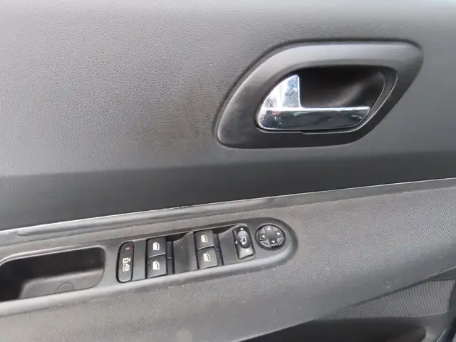Peugeot 5008 view 16
