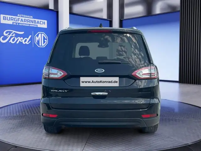 Ford Galaxy view 6