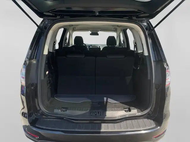 Ford Galaxy view 7