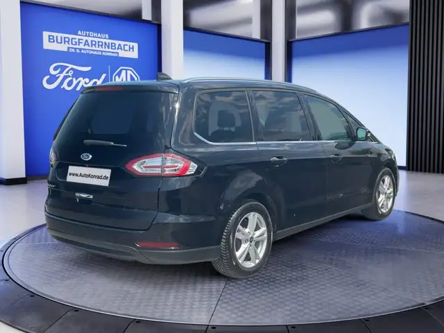 Ford Galaxy view 5